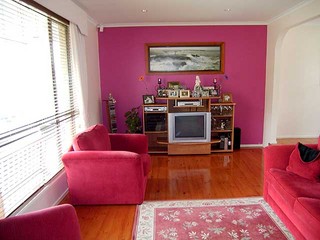 Lounge (2004-05-05)
