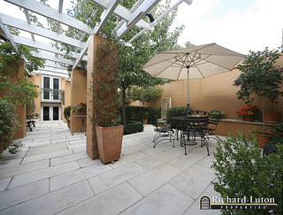 Courtyard (2008-04-09)