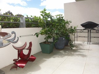 East on Balcony (2013-05-21)