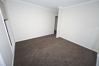 Bedroom (2014-03-31)