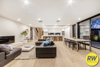 Living Area (2015-10-07)