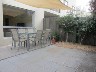 Courtyard (2012-01-30)