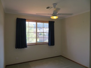 Bedroom 4 (2018-04-23)