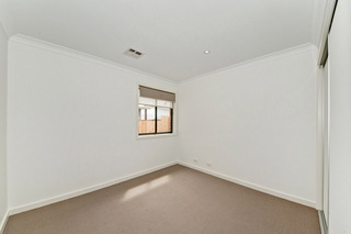 Bedroom 2 (2011-11-09)