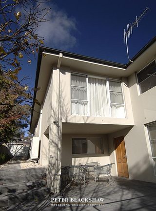 Side of house (2006-06-01)