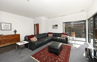 Formal Living (2013-07-10)