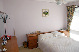 Bed 1 (2004-11-24)