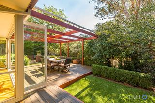 Rear Entertaining Deck (2015-03-30)