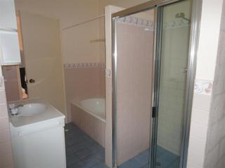 Bathroom (2013-06-07)