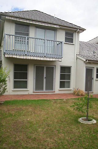 Rear yard (2003-11-25)