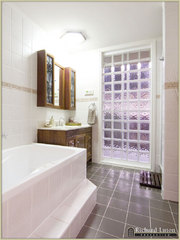 Bathroom (2009-09-16)