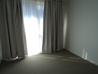 Bedroom 2 (2013-05-03)
