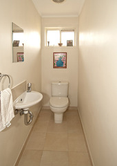 Separate toilet (2012-04-26)