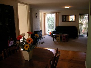 Lounge (2003-04-15)