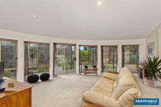 Living Area with Golf Course Views (2016-06-22)