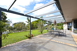 Outdoor Dining (2014-08-11)
