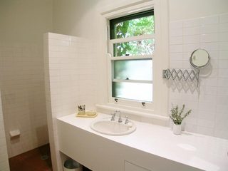 Ensuite (2004-04-22)