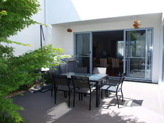 Courtyard (2017-11-01)