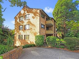 9/27 Mangerton Road Mangerton - Front (2016-08-01)