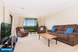 Lounge room (2015-04-13)