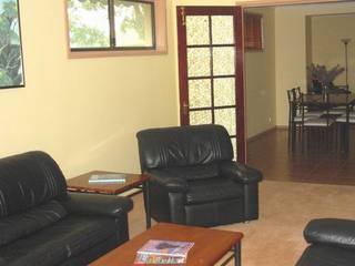 Lounge to dining (2004-01-30)