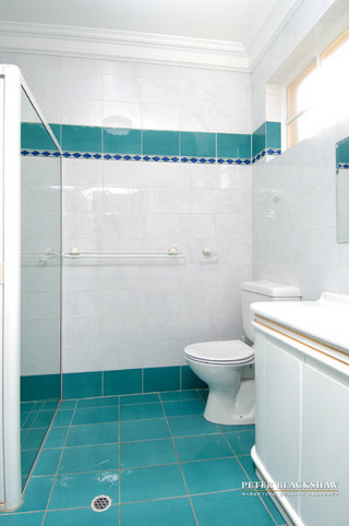 Bathroom (2006-07-11)