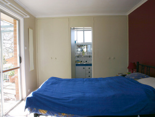 Bed 1 (2005-09-15)