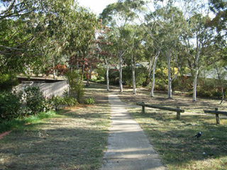 Adjacent greenbelt (2005-04-28)