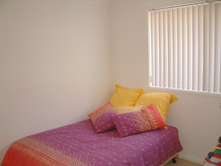 Bed 2 (2003-04-23)