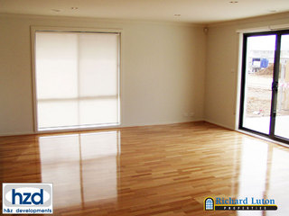 Family room (2005-08-12)