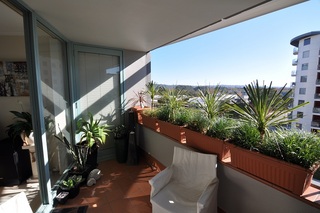 Balcony (2012-06-19)