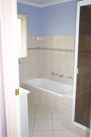 Bathroom (2006-01-16)
