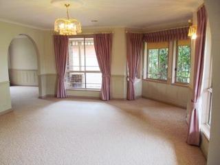 Lounge Room (2013-11-29)