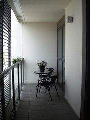 Bed 2 Balcony (2012-04-11)