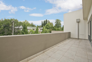 Balcony (2013-04-23)
