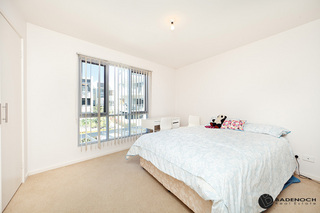 Bedroom (2011-10-04)