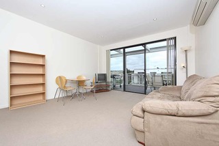 Living Room (2014-05-01)