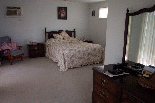 Bed 1 (2003-03-06)