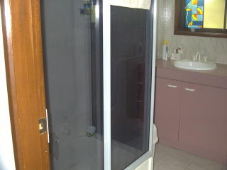 Bathroom (2004-12-03)