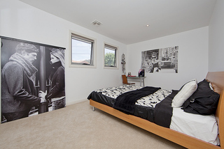 Bedroom 2 (2011-12-08)