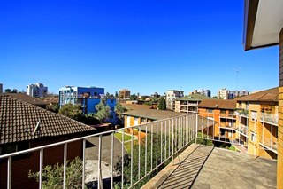 (2014-08-06)
