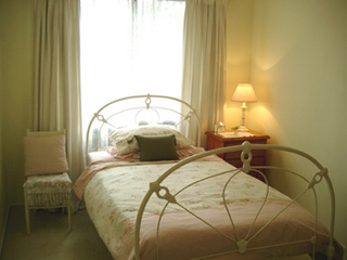 Bed 3 (2004-05-12)