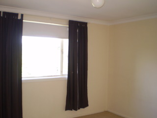 Bedroom 1 (2014-07-24)