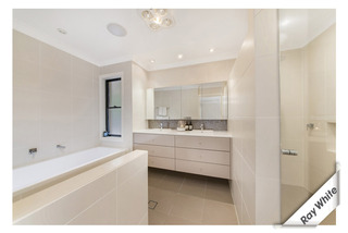 Bathroom (2014-02-11)