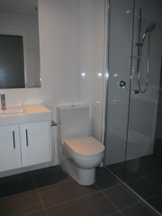 Bathroom (2014-12-15)