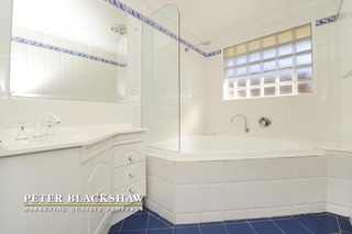 Bathroom (2012-03-28)