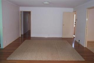 Family room (2006-01-16)