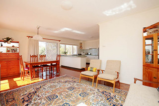 Family Room (2009-09-14)