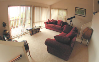 Lounge (2002-08-01)