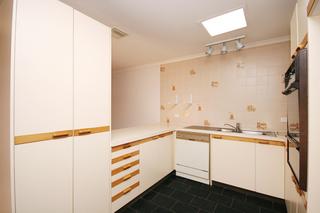 Kitchen (2009-04-20)